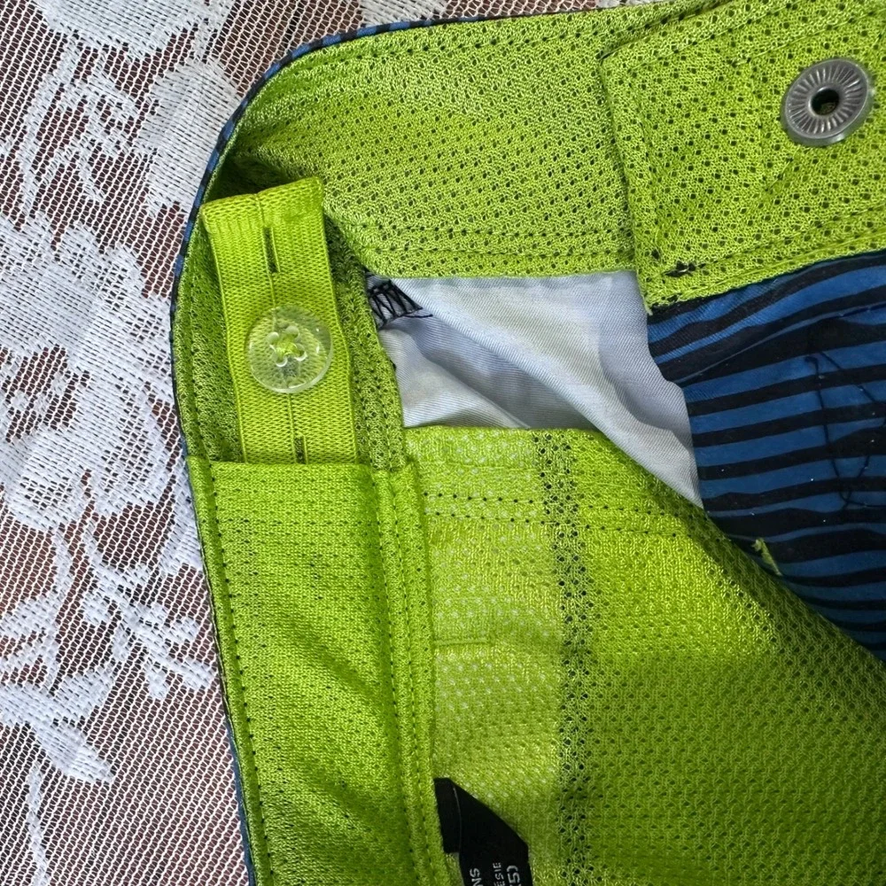 The North Face Boys Swim Trunks Size 5 Blue Black Stripe Elastic Waist‎